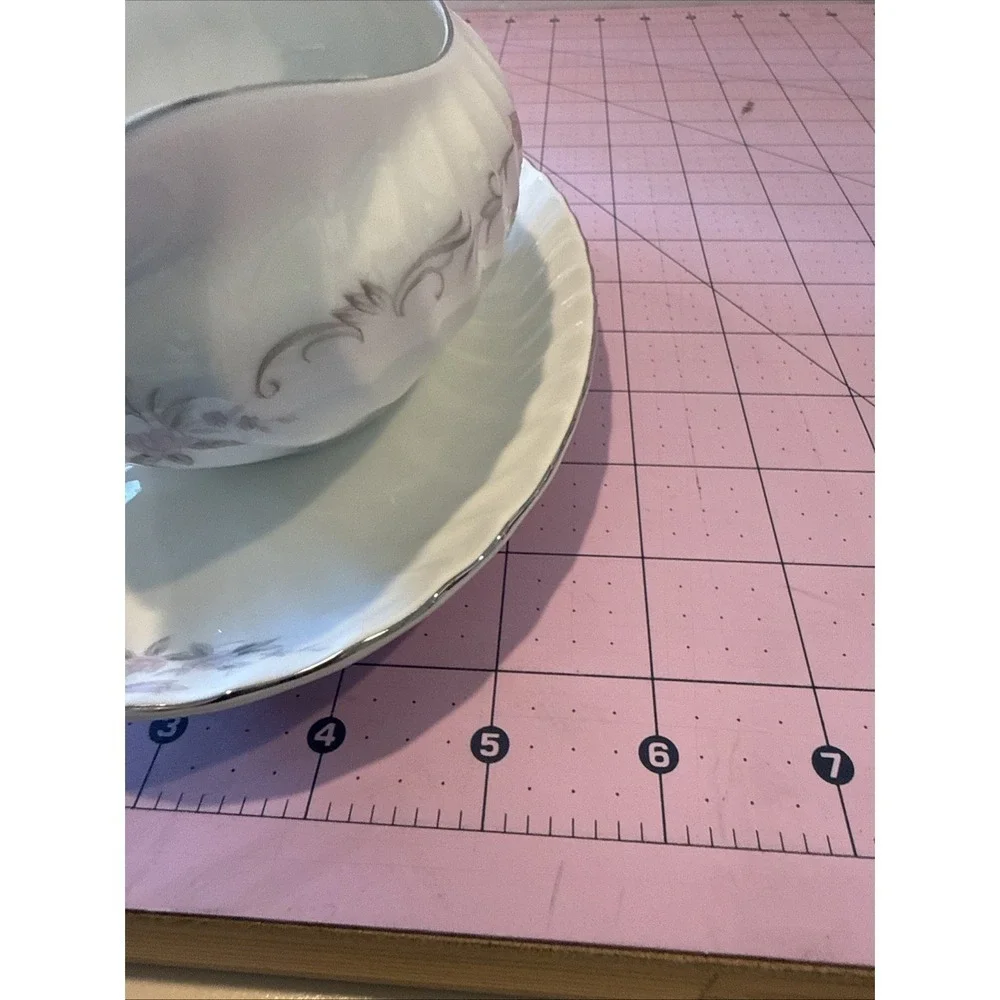 Gold Standard GST1 Gravy Boat 9